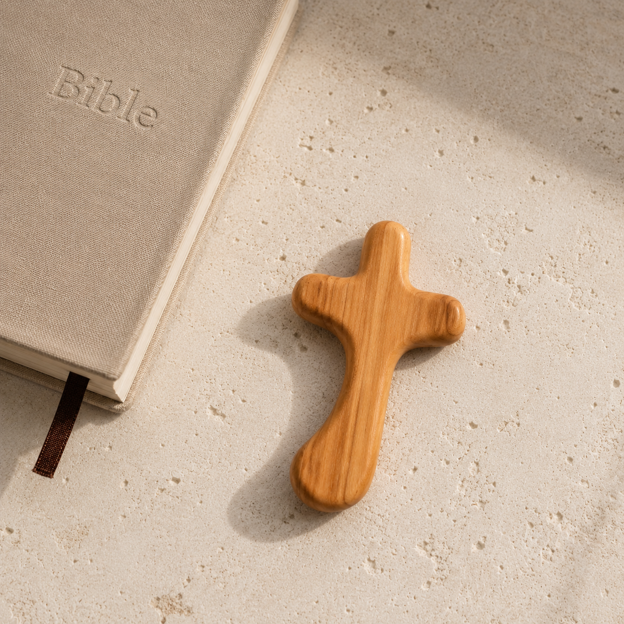 Comfort Holding Cross Olive Wood